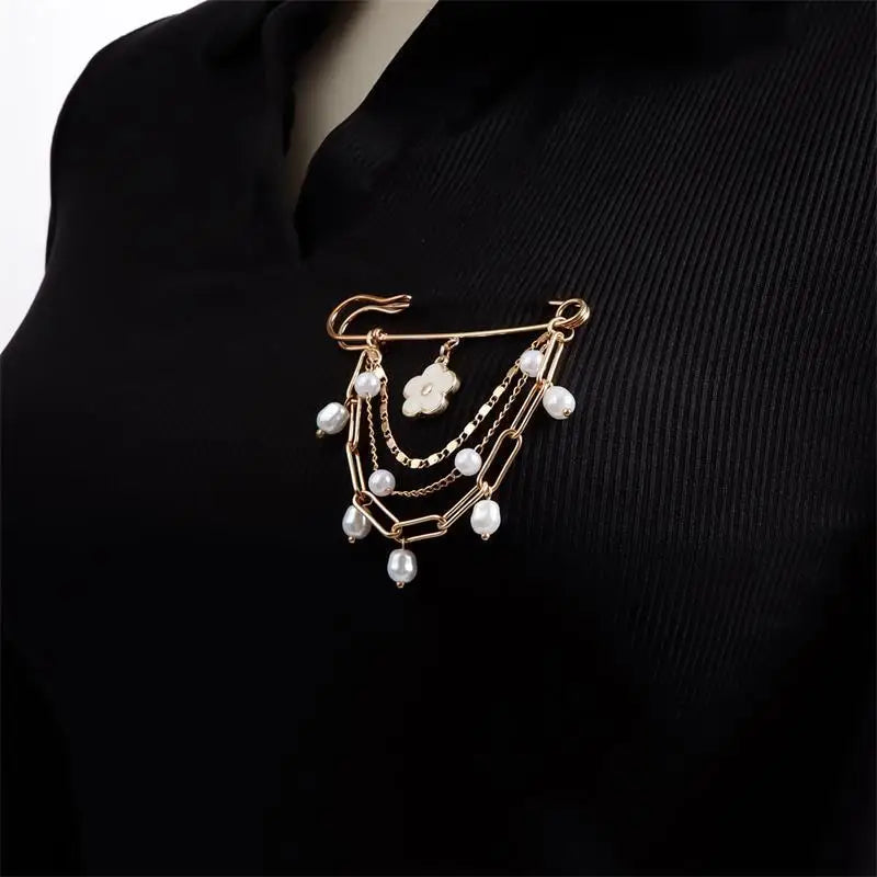 Jewelry Retro Star Love Pearl Chain Tassel Brooches Elegant Women Clothing Decor Accessories Bag Pendant Suit Pins Gift Qme