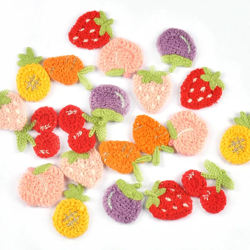 20pcs 2.5-3.2cm Cartoon Peach/Carrot/cherry Garment Appliques Embroidery Patches Clothes Sewing Accessories DIY Supplies c4030 Qme mixed-20Pcs