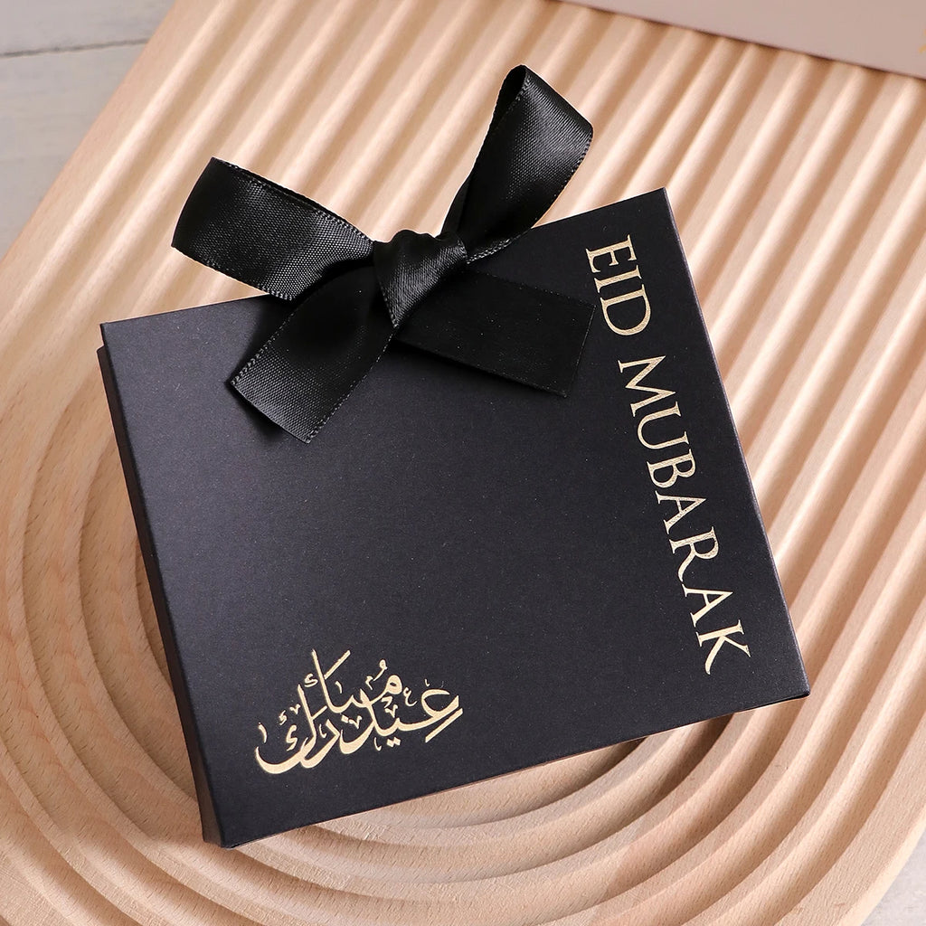 10Luxury Eid Small Gift Boxes, Printed With“Eid Mubarak” Black and White Design, Set of 10 Size: 10.5 * 10 * Qme