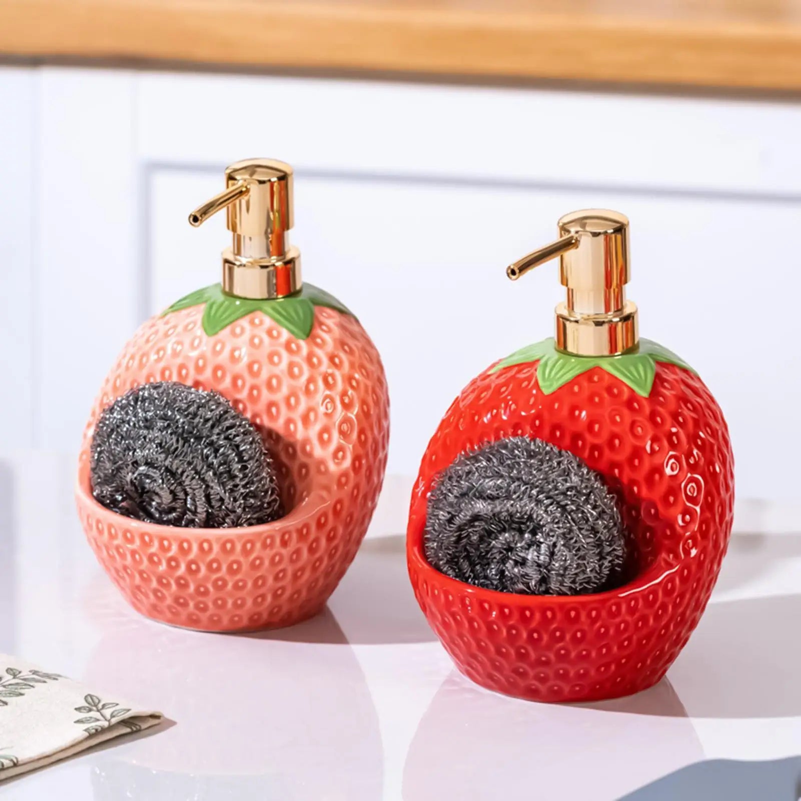 Soap Dispenser Bathroom Strawberry Shape Liquid Lotion Pump Container Qme
