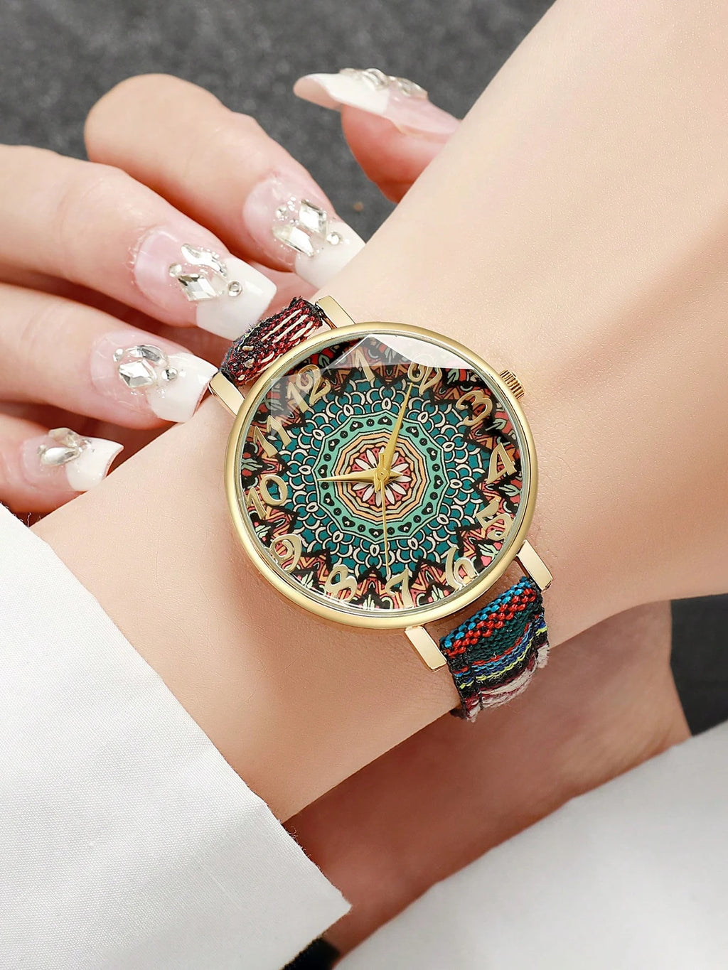 2-piece Bohemian style woven bracelet watch set for women, fashionable retro minimalist quartz watch set Qme