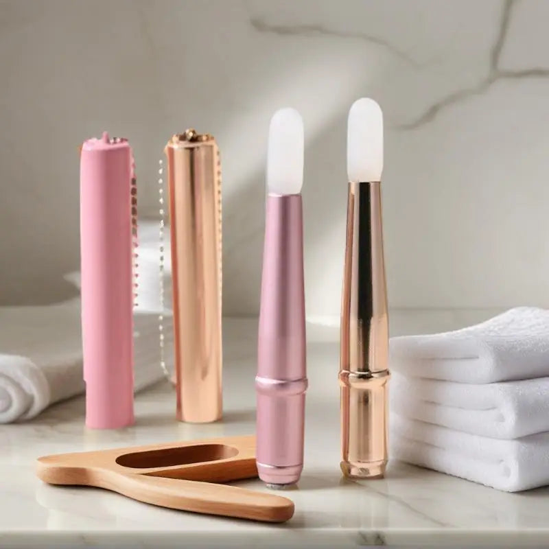 Mini Silicone Lip Concealer Brush Protective Cover Chain Applicator Qme