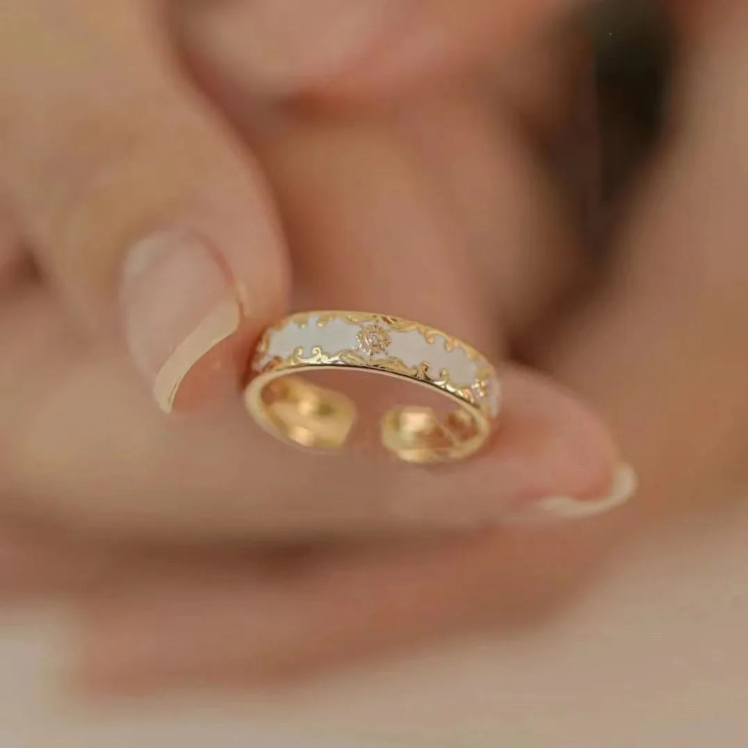 Niche New Fashion Retro Enamel Patterned Open Ring Exquisite Fairy Temperament Jewelry Beautiful Design Couple's Day Trend Gift Qme WHITE resizable