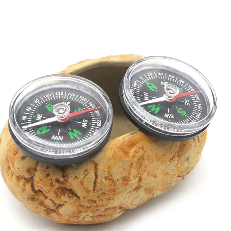 Portable Mini Precise Compass Practical Guider Survival Button Design Qme