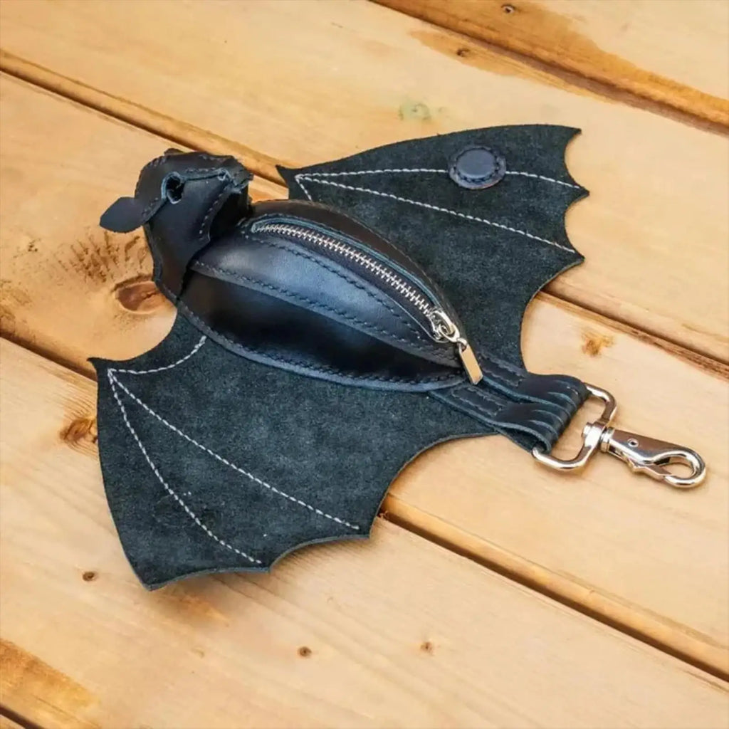 Coin Purse PU Leather Bat Gothic Bag Keychain Change Purse with Foldable Wings for Shopping Travel Work School Events Outdoor Qme