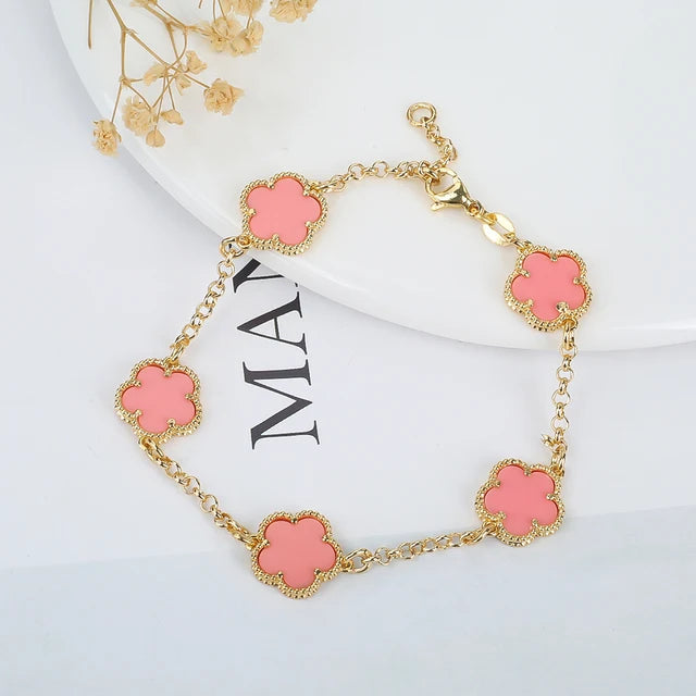 2023 INS Hot Sale 10 Colors Five Leaf Flower Bracelet Classic Fashion Adjustable Bracelet Sweet Romantic Woman Party Jewelry Qme 8