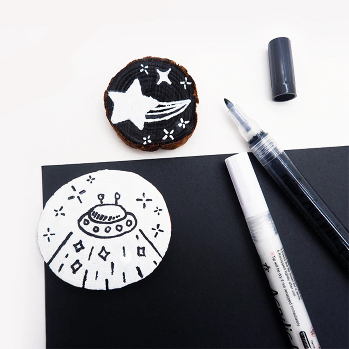 6Pcs/set Black/White Acrylic Paint Pen for Rock Painting, Stone, Ceramic, Glass, Wood, Tire, Fabric Metal, Canvas Qme