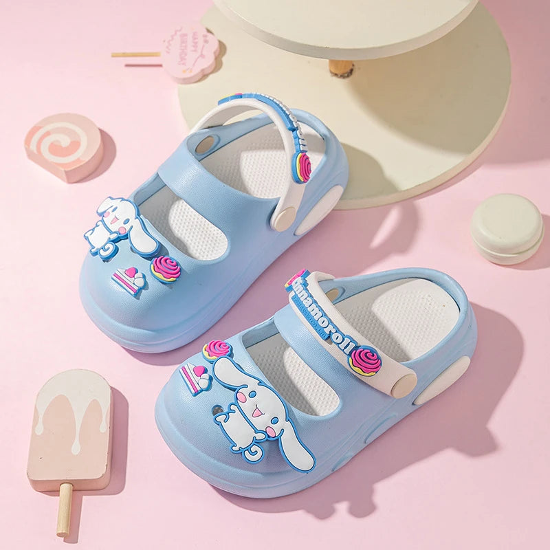 Hello Kitty Kuromi Cartoon Hole-Patterned Shoes Cute, Non-Slip Slippers for Students Beach and Outdoor Sandals Qme