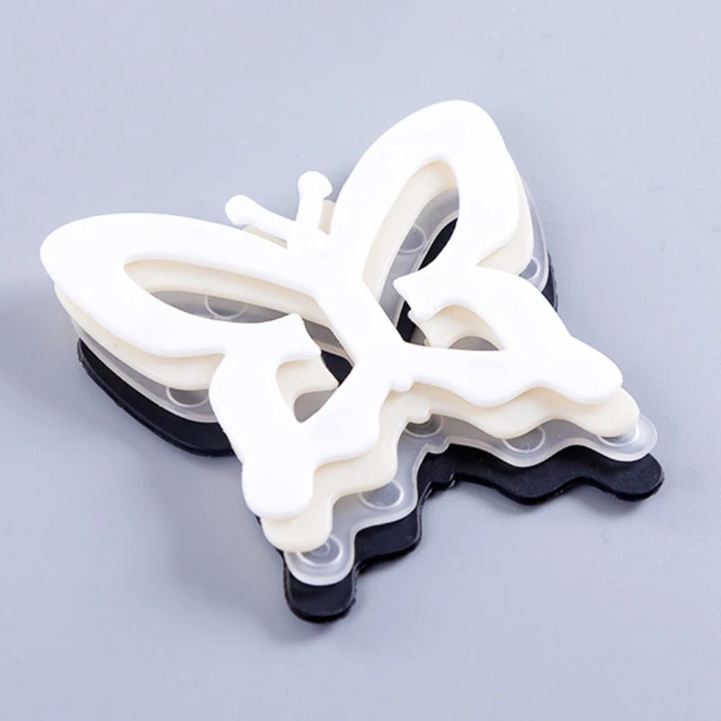 4 Pieces Simple Bra Strap Back Clips Cross Convertors Conceal Straps and Cleavage Control Bra Clips Non-slip Underwear Clips Qme