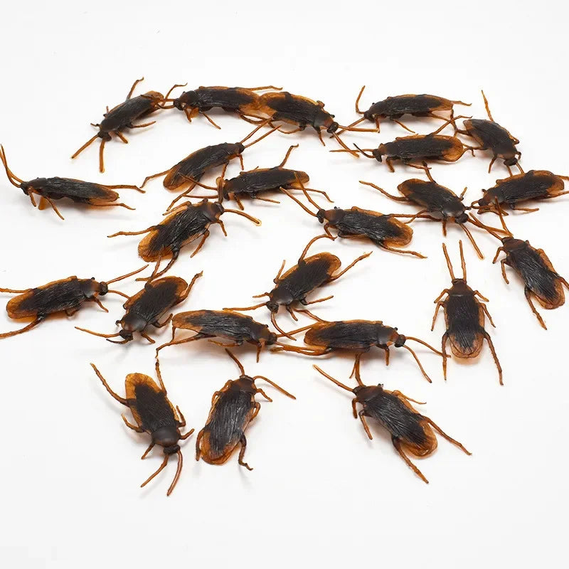 5-50Pcs Halloween gadget Plastic Cockroaches Joke Decoration Props Rubber Toy Gags Practical Jokes Toys Plastic Bugs Cockroach Qme