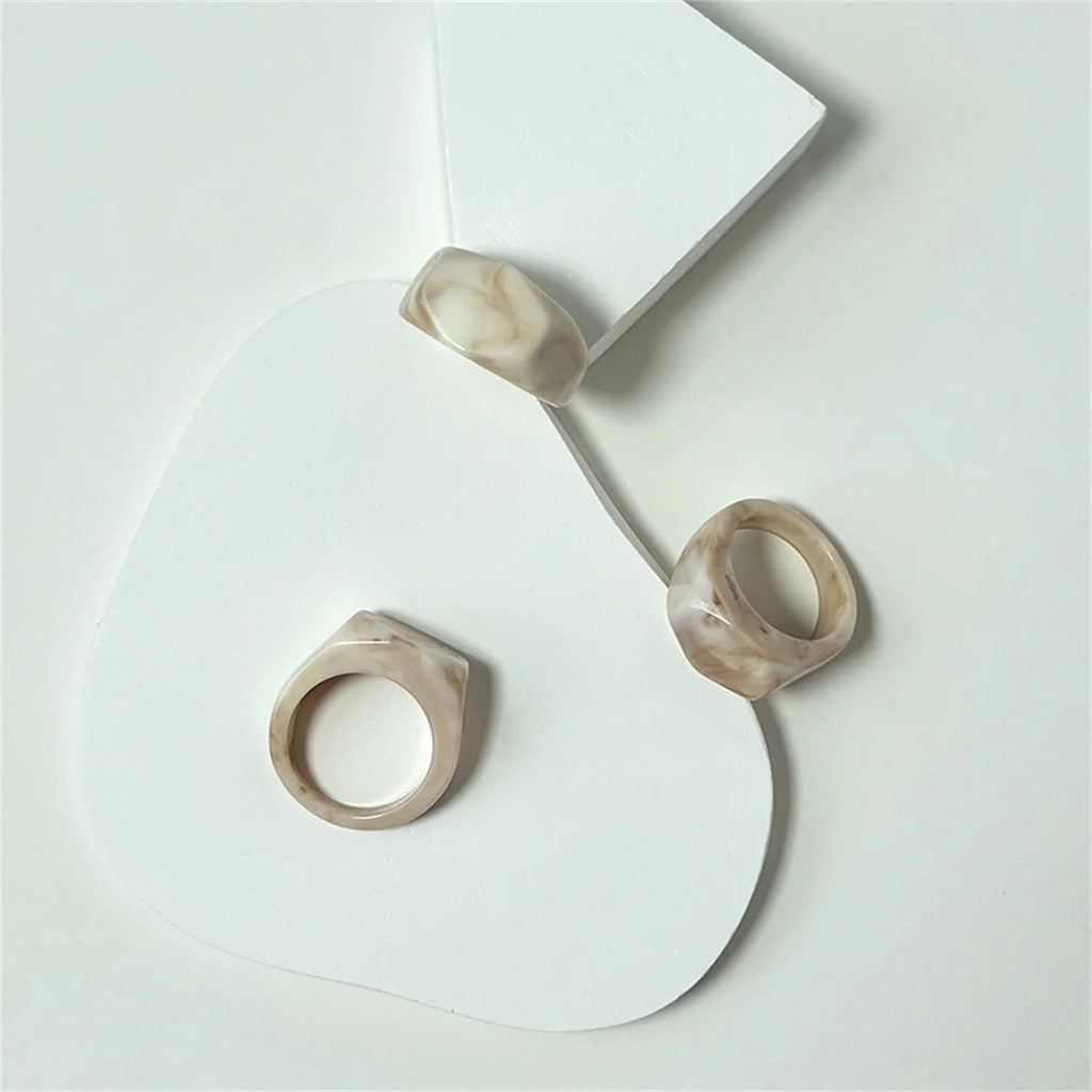 Fashion Colorful Clear Resin Oval Rings Acrylic Water Droplets Shape Women Girls Travel Summer Jewelry Ins Hip Hop Rings Women Qme