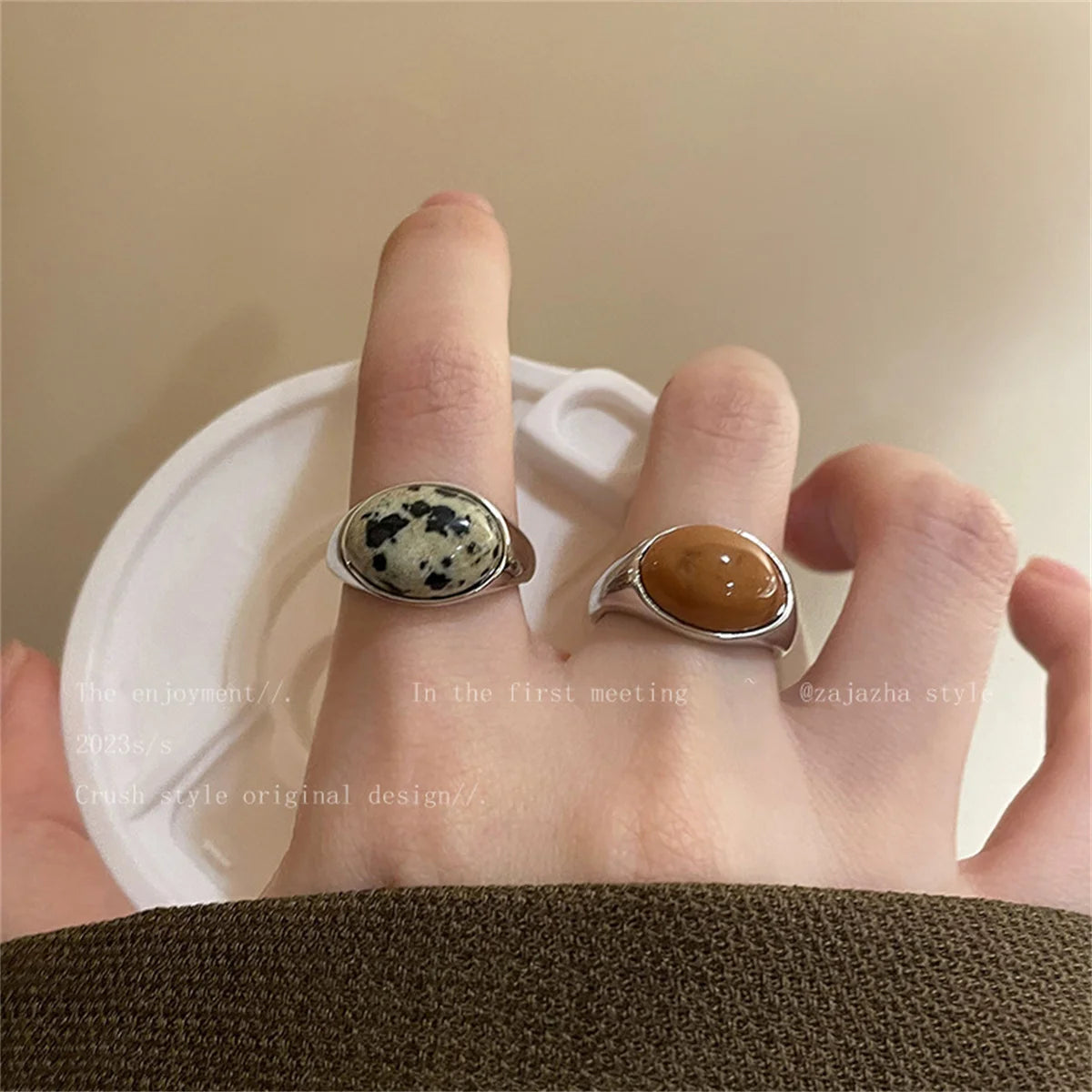 Vintage Open Ring for Ladies Simple Brown Stone Ring Luxury Irregular Retro Punk Rings Exquisite Engagement Jewelry Gifts Qme