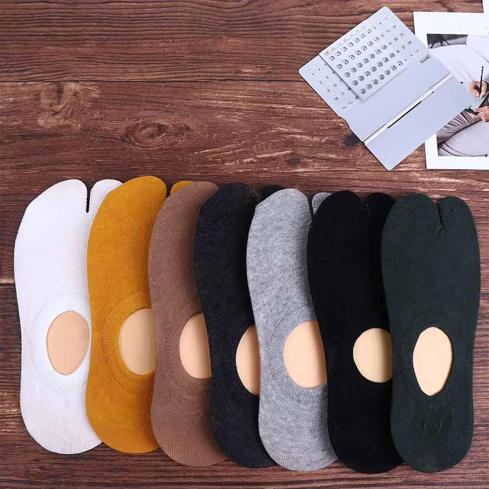 Simple Soft Japanese Women Summer Men Split Toe Socks Short Tube Two Qme