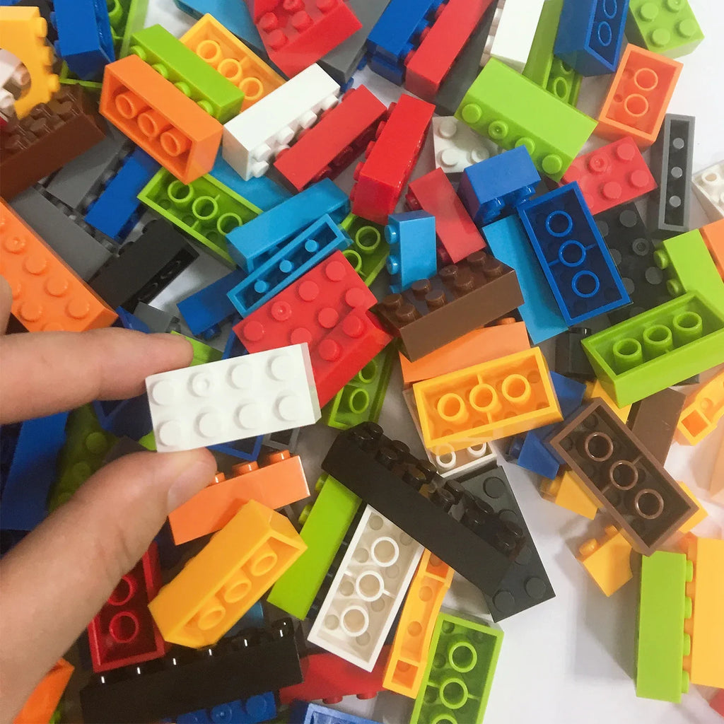 Random DIY Creative Building Blocks Bulk Set Urban Classic Building Blocks Assembled Birthday Gift Children's Educational Toys Qme