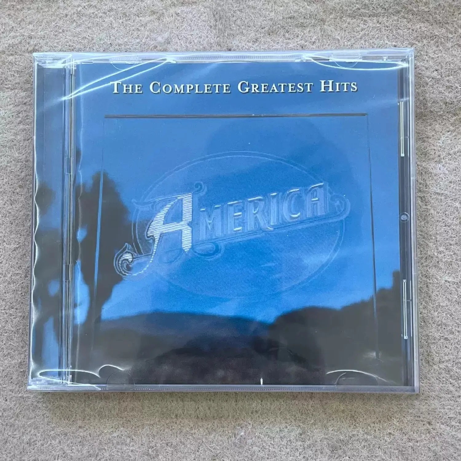 America Greatest Hits CD, Featuring Tracks Including A Horse with No Name, Conveying Healing Charm of 70s Soft Rock Qme Folk Rock