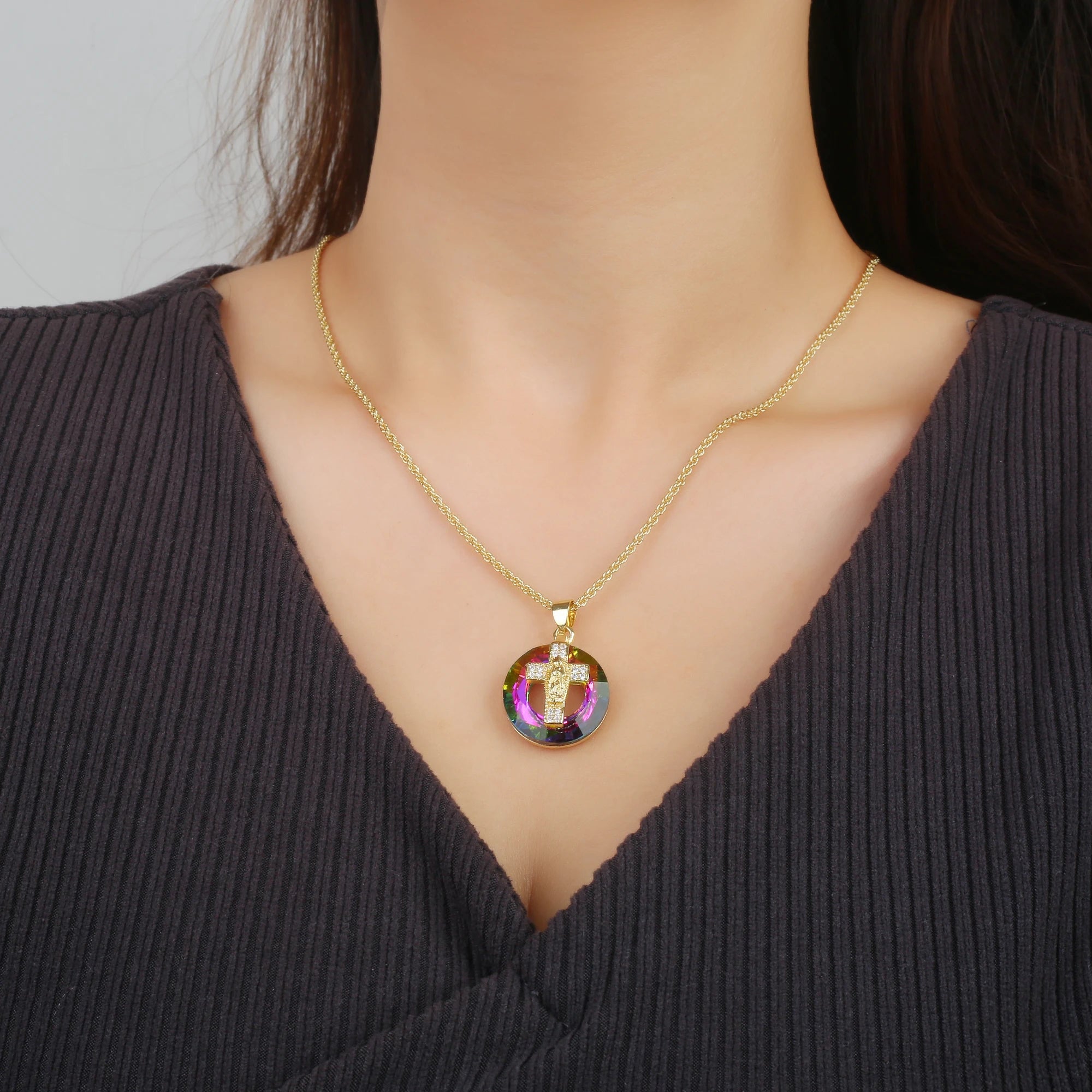 Top Quality Light Luxury Donut Crystal Zirconia Cross Pendant Necklace Personalized For Woman Girl Holiday Wedding Jewelry Gift Qme