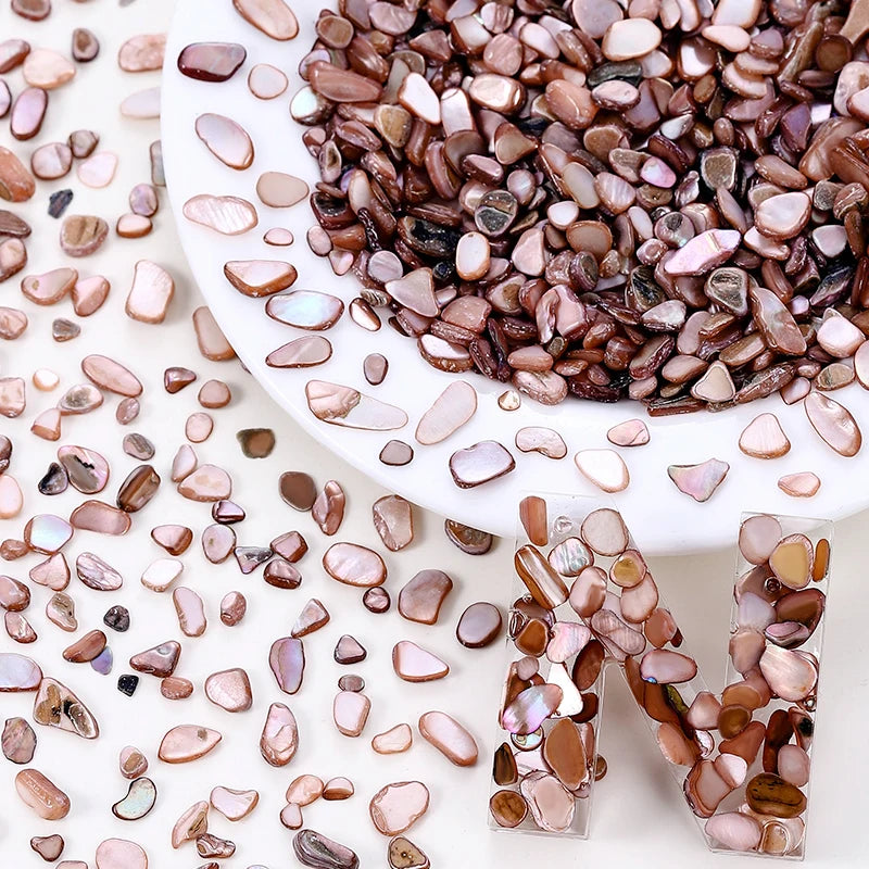 50g Crushed Shells Natural Pearl Light Nail Seashell Slices Particle Shell Charm for DIY Art Crafts Table Scatter Party Favor Qme Brown