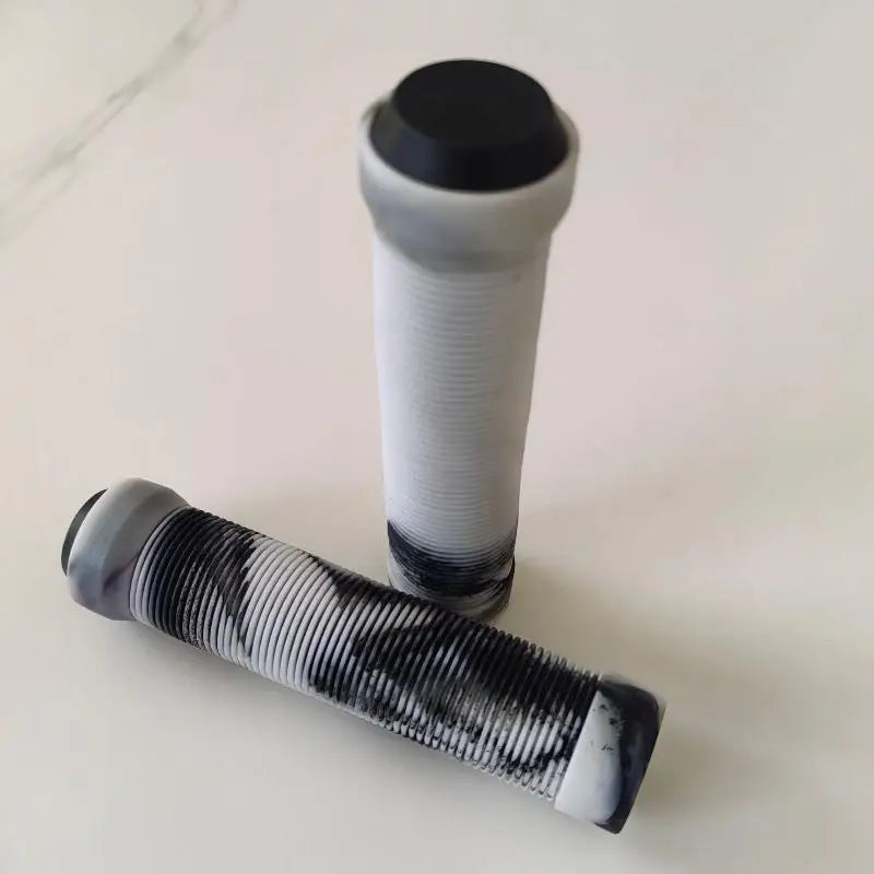 1Pair TPR Rubber Ergonomic Comfortable Mountain Bike Handlebar Grips Qme White