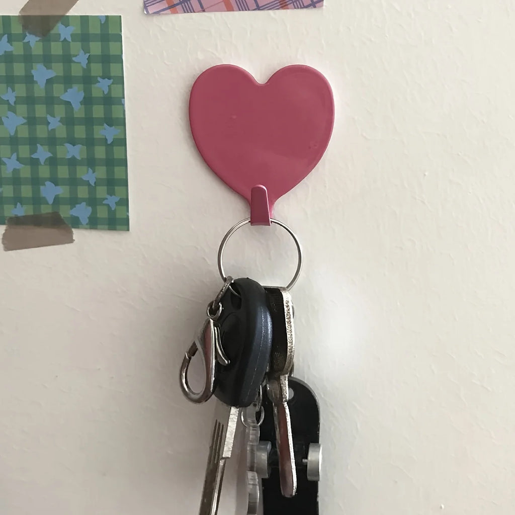 Heart-shaped adhesive hooks, wall hooks, heavy-duty hooks suitable for keys, hats, towels, bathroom supplies and household items Qme