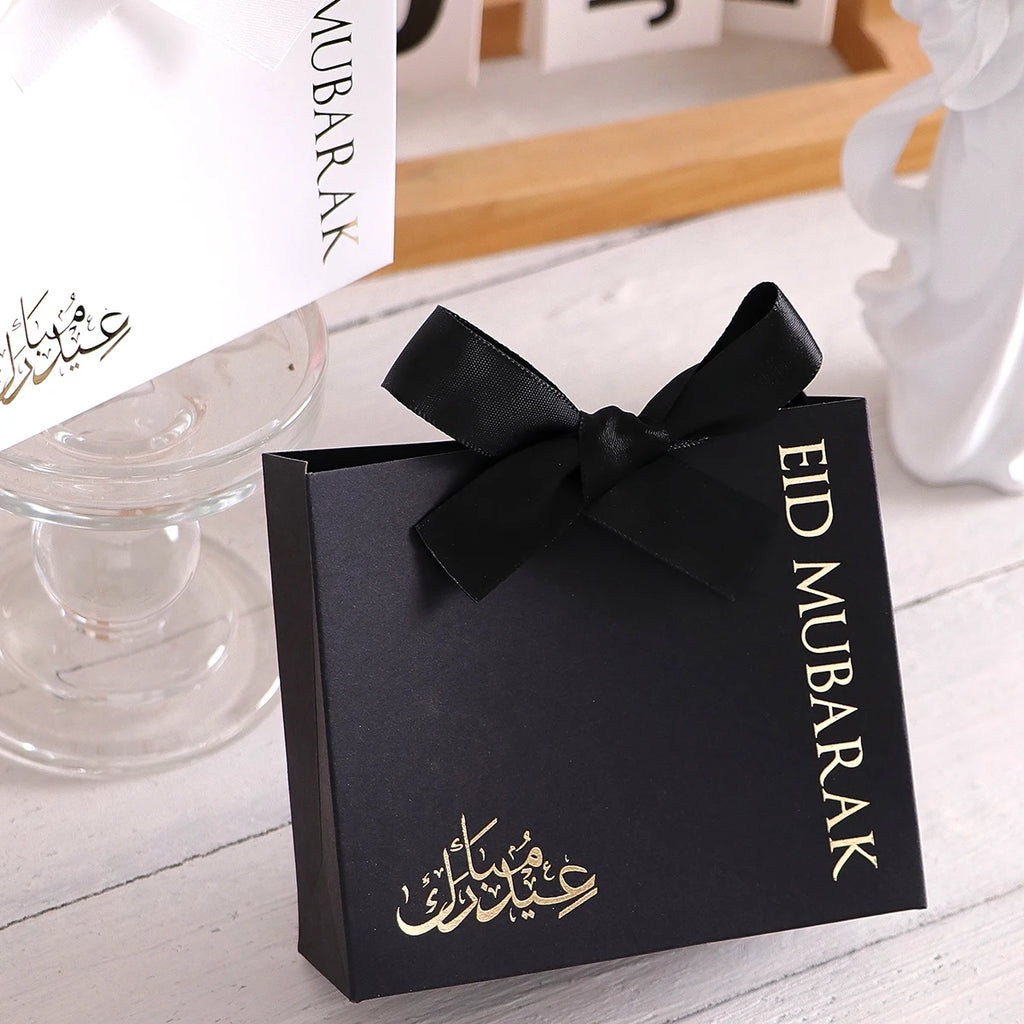 10Luxury Eid Small Gift Boxes, Printed With“Eid Mubarak” Black and White Design, Set of 10 Size: 10.5 * 10 * Qme