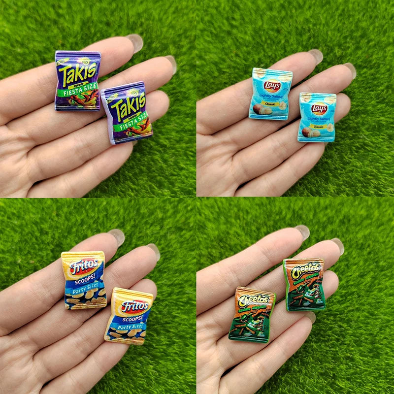 10Pcs Random Simulation Potato Chips Dollhouse Mini Snack Food Dollhouse Decorations Dolls House Accessories Pretend Play Toys Qme