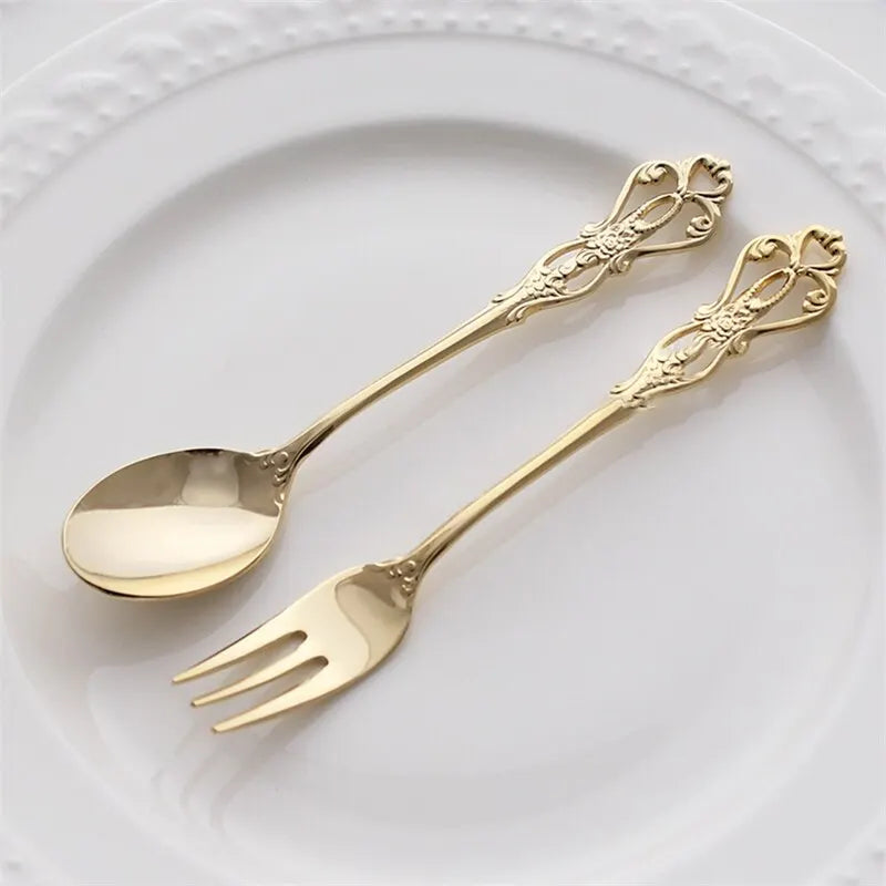 2pcs Vintage Spoons Fork Set Stainless Steel for Coffee Tea Snacks Fruit Dessert Kitchen Tools Teaspoon Coffee Accessories Gold Qme