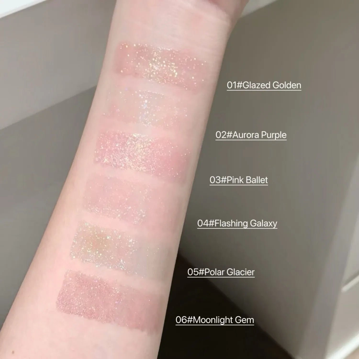 SHAQINUO Glittering Mirror Lip Glaze Watery Shimmering Light Gloss Qme