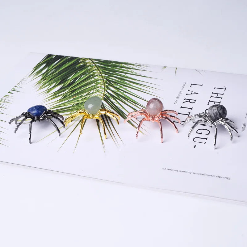 1PCS Halloween Spider Random Color Crystal Ball Alloy Spider Hand-Made Spider Animal for Halloween Jeweley DIY Home Decor Gift Qme