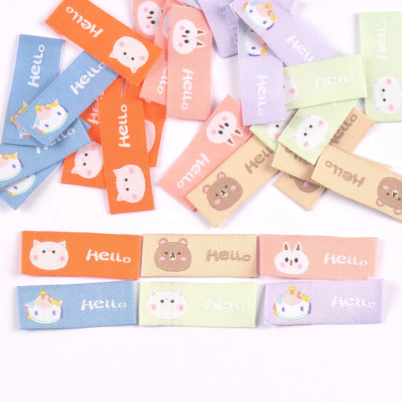 50Pcs Cute Animal "Hello" Letter Embroidery Cloth Labels For Kid DIY Garment DIY Crafts Supplies Sewing Accessories Tags c3503 Qme