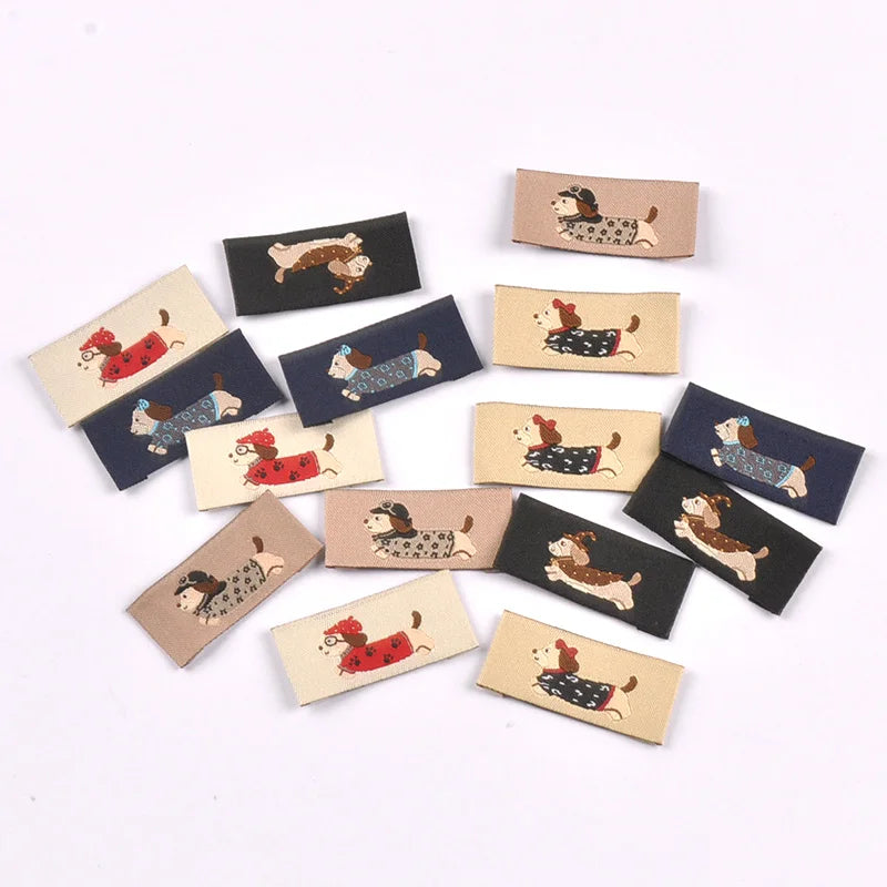 50pcs 40x19mm Mix Assorted Cute Dachshund Fabric Labels, Sew On Tags for DIY Clothes Pet Accessories Crafts cp4311 Qme