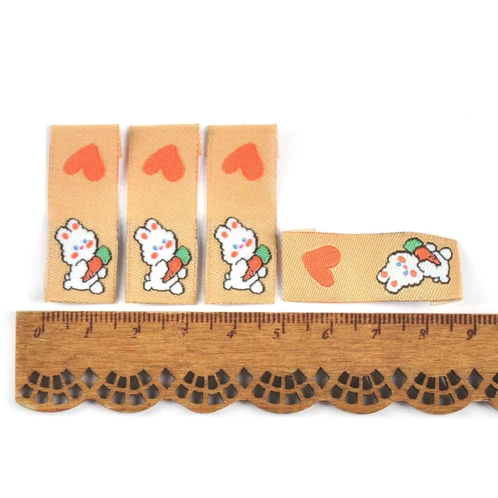 50Pcs Kawai Bear Embroidery Brown Labels For Knitted Hats Bag Shoes Sewing Garment Accessories DIY Tags Crafts Handmade Supplies Qme 4