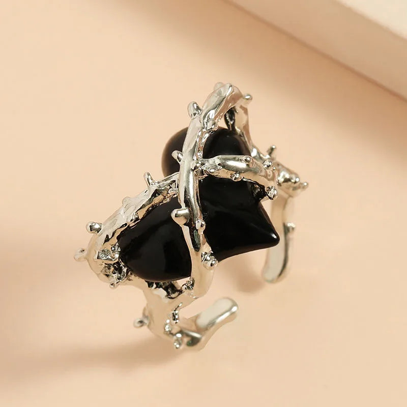 Dark Thorns Heart Ring Punk Hip Hop Gothic Lovers Heart Ring Fashion Street Men and Women Jewelry Gifts Qme black resizable