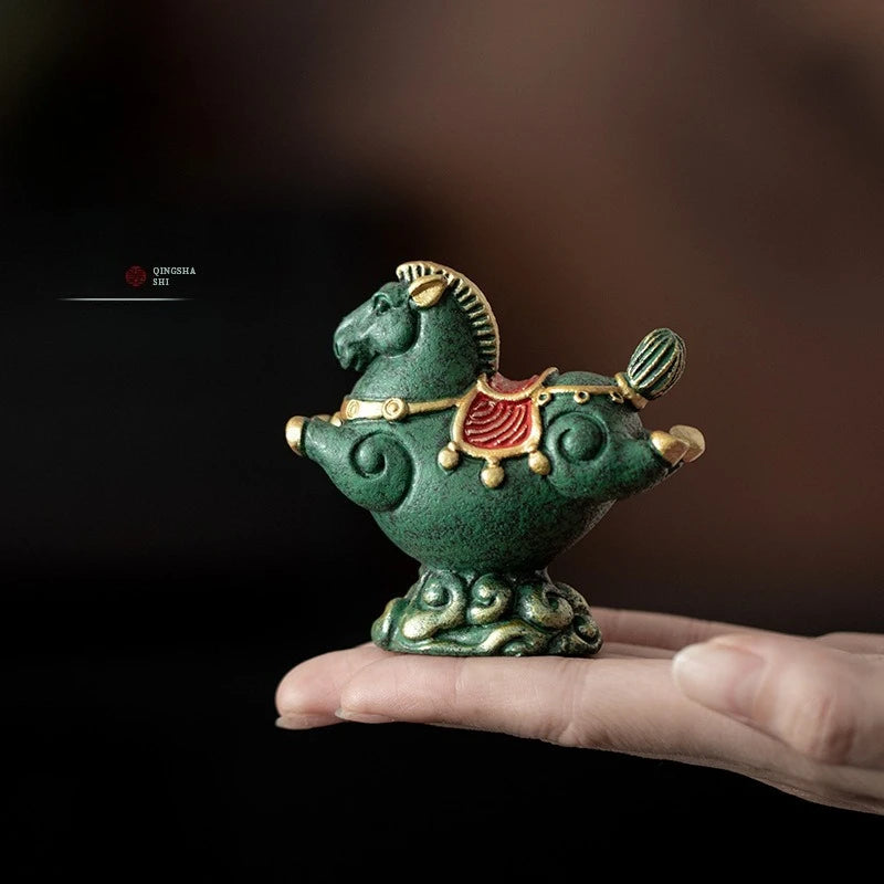 Flying Horse Brings Good Luck Green Sandstone Tea Pet Figurine Wealth Qme