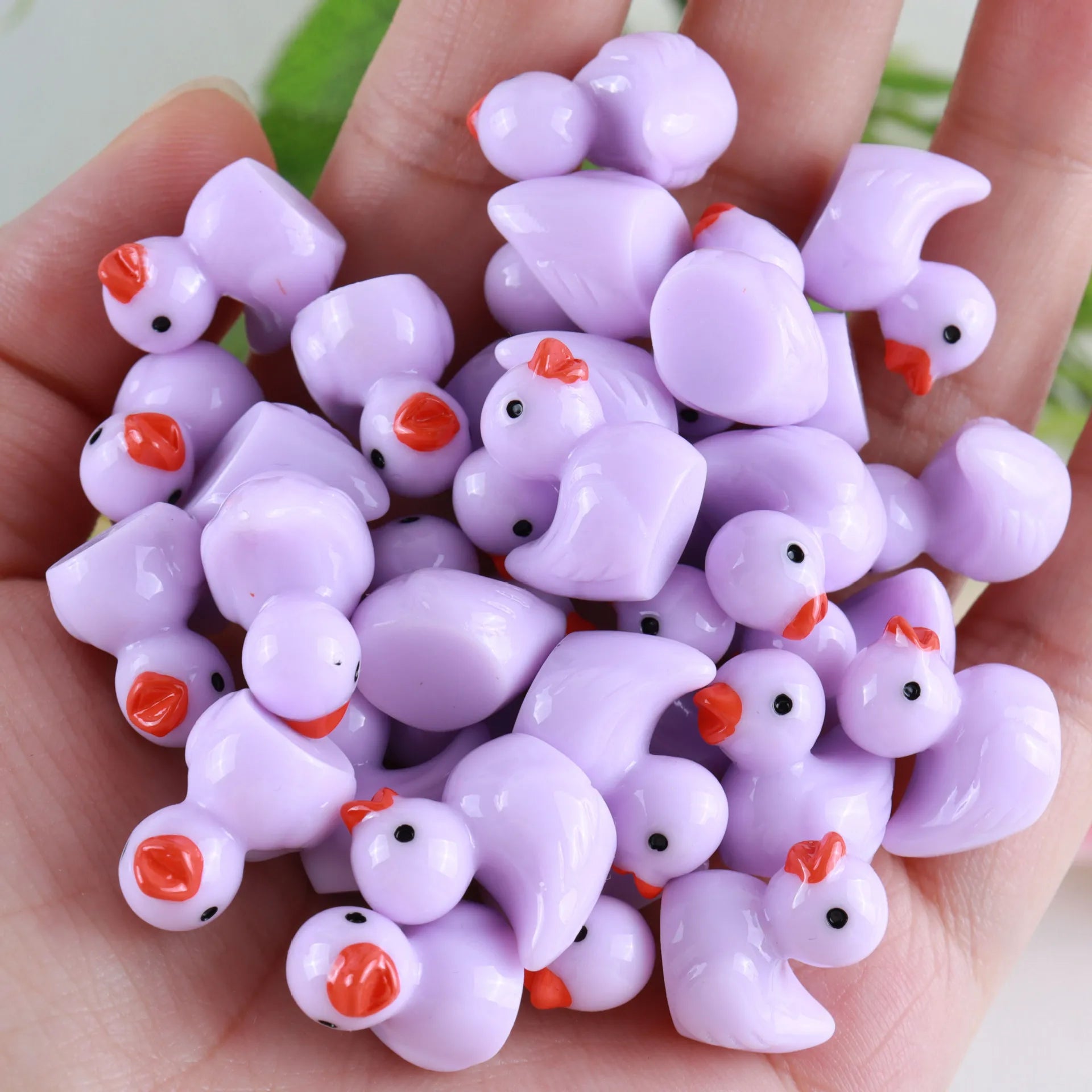 100/50/20Pcs/set Mini Resin Ducks Tiny Duck Miniature Figures Bulk Little Duck Charms for Party, DIY Micro Landscape Decorations Qme Purple 20pcs