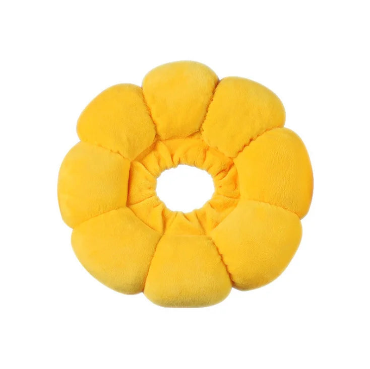 A Sunflower Pet Elizabethan Collar Adjustable Soft Plush Anti-Bite Anti-Lick Wound Healing Surgery Recovery Collar for Cats Dogs Qme Yellow 26CM