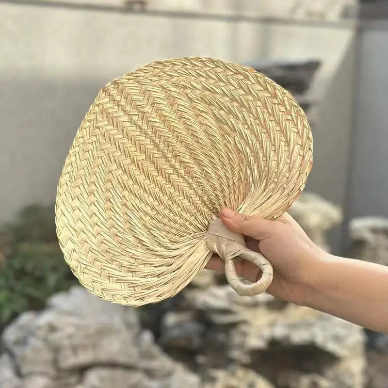 Vintage Palm-Leaf Palm-Leaf Fan Lightweight Natural Cooling Fan Handmade Fan Home Decoration Qme about 26-28cm