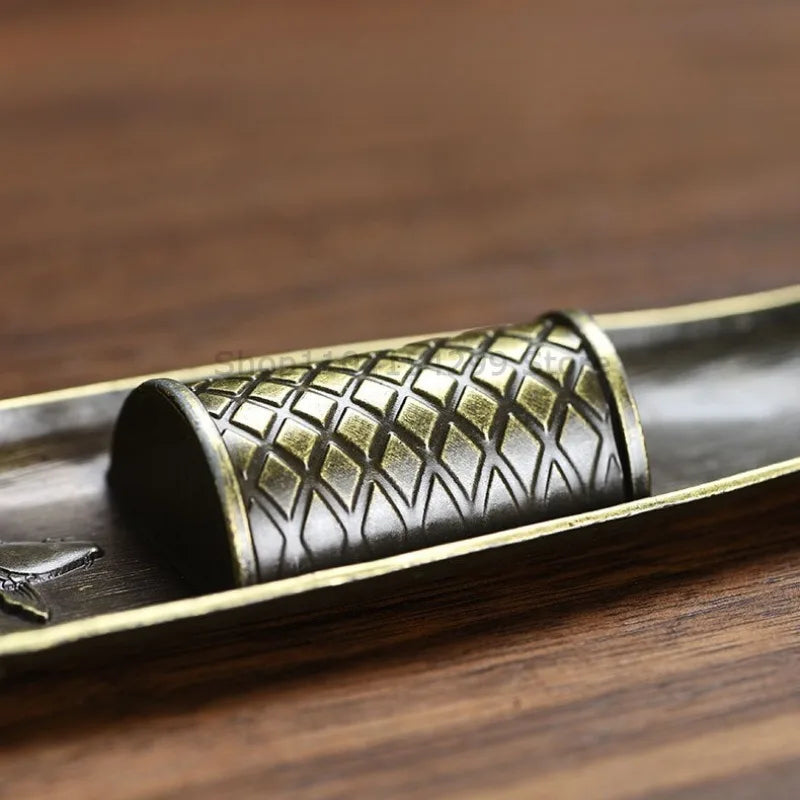 Metal Incense Stick Burner Ancient Style Boat Shape Incense Stick Holder Classical Elegance Aromatherapy Ornament Qme