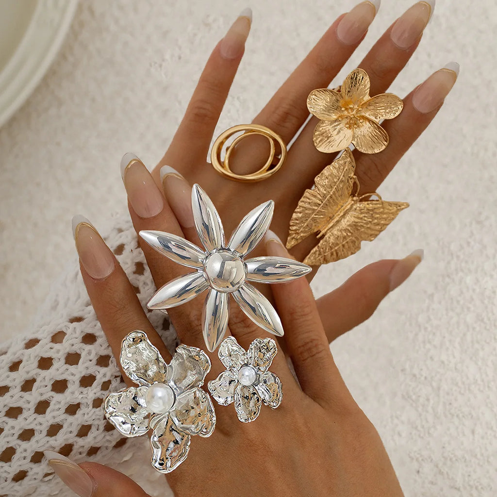 Fashion 5 Styles Creative Boho Metal Butterfly Flowers Ring for Women Fashion Statement 2025 Adjustable Finger Ring Wed Jewelry Qme