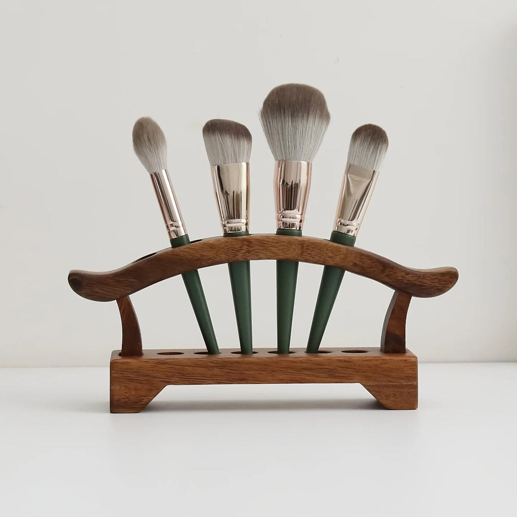 Wooden Pen Holder, Walnut Pencil Holder with 6 Slots, Desk Additions. Suitable for Offices, Schools, And Home Use Qme