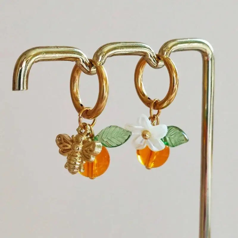 Fashionable Orange Fruit Honey Bee Hoop Earrings For Women Ear Buckle Suitable For Wearing Jewelry Gifts Qme