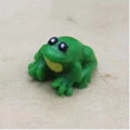 Resin Miniature Mini Tiny Green Frog Figurines Dollhouse Decor Scenes Qme 10Pcs