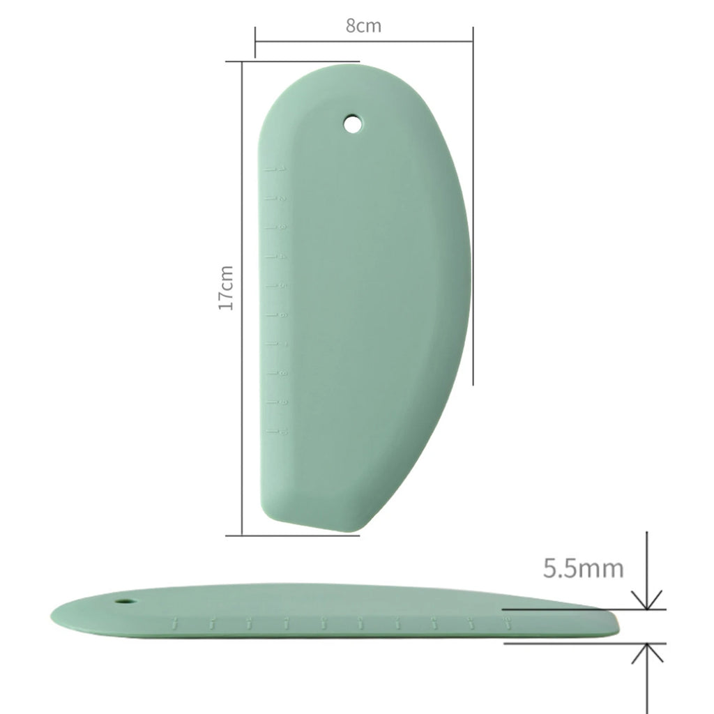Dough Scraper Dough Cutter Bench Scraper Dough Scrapers Multipurpose Food Scrapers for Dough, Cake, Bread Qme