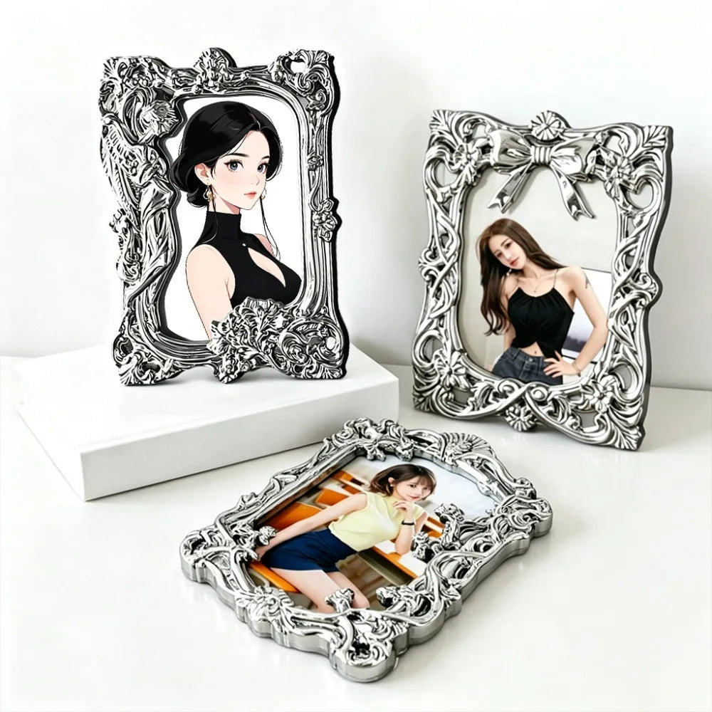 Lightweight Electroplated Frame Irregular Photocard Holder Keychain Qme