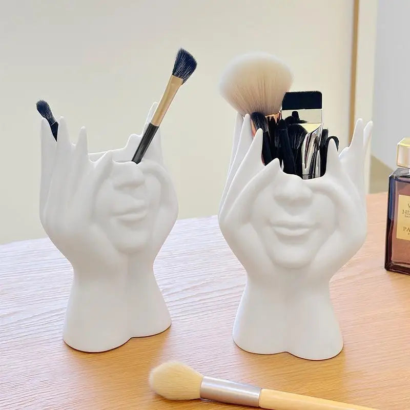 Pen Holder & Desk Decor White Abstract Face Sculpture with Hands, Modern Office Desktop Organizer for Pens, Makeup Brushes Qme