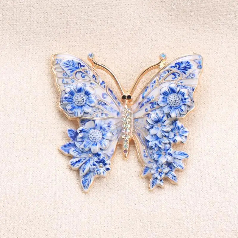 Chinese Blue White Porcelain Pattern Brooch Elegant Floral Animal Design for Cheongsam Banquet Outfit Decor Lapel Pin Qme