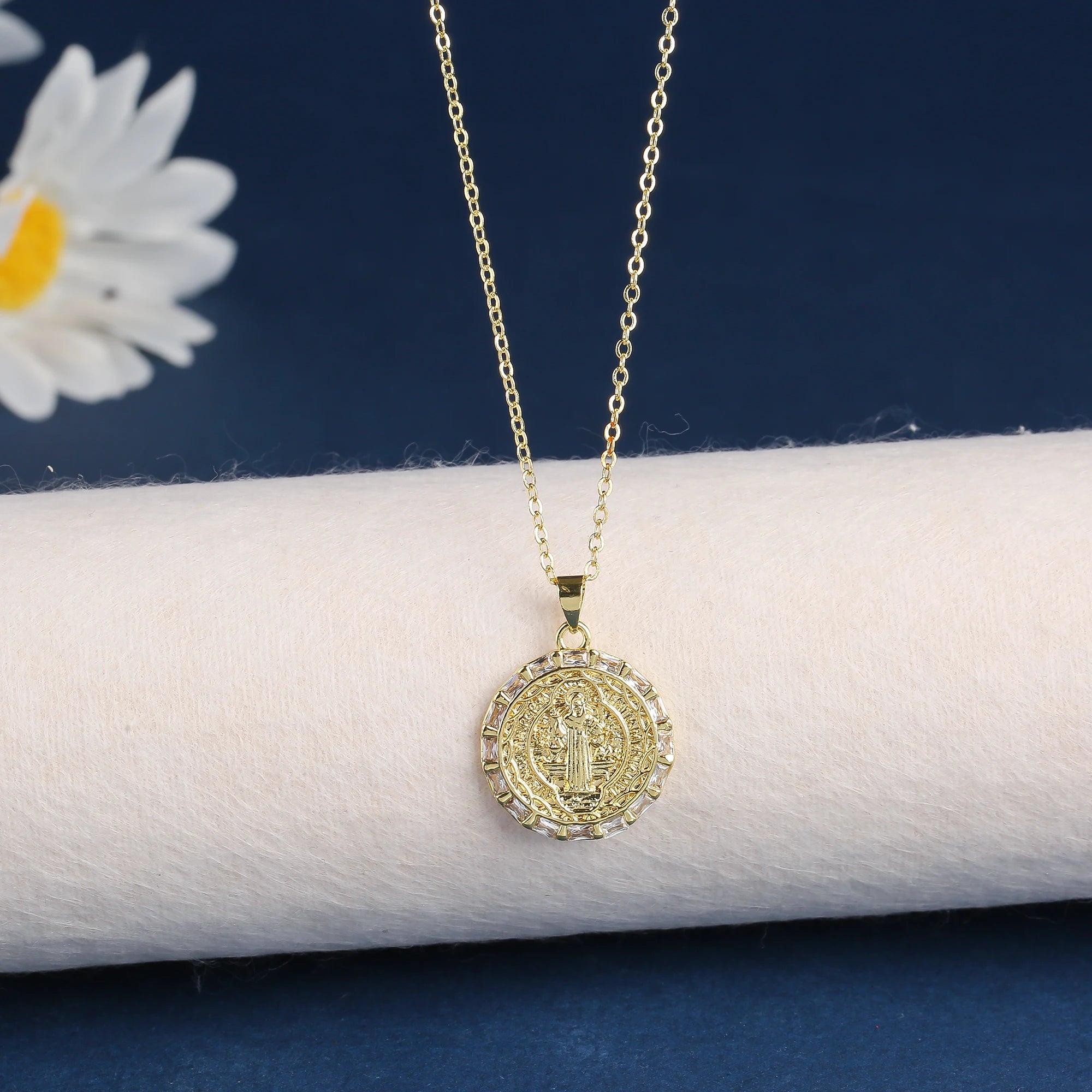 Religious Style Stainless Steel Round Zirconia Oil Drop Pendant Necklace Fashion for Man Woman Friendship Jewelry Party Gift Qme Necklace 8