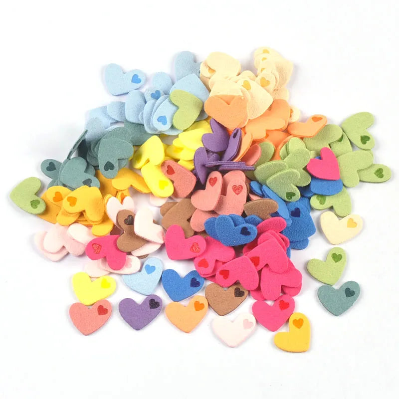 50Pcs Heart Pattern Love Embossing Leather Labels Clothes DIY Sewing Accessories Garment Supplies Banner Handwork Tags c3508 Qme
