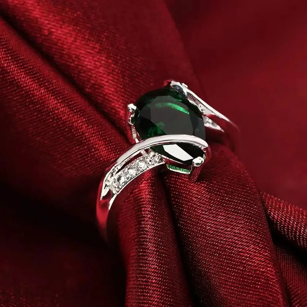 Hot Beautiful 925 Sterling Silver Charms Green Crystal Water Droplets Ring for Women Size 7 8 Fashion Anniversary Gift Jewelry Qme