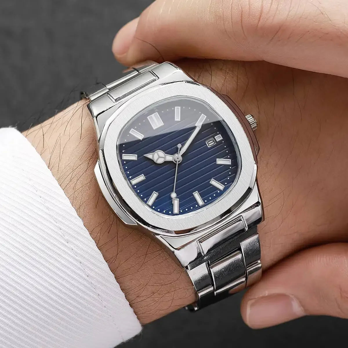 2026 2026 new square sports calendar steel band watch men's steel band quartz watch Qme