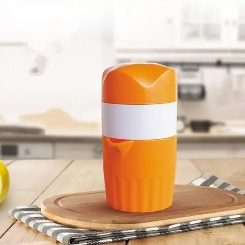 Portable Manual Juicer Cup - Instant Fruit Juice for Your Active Lifestyle Qme